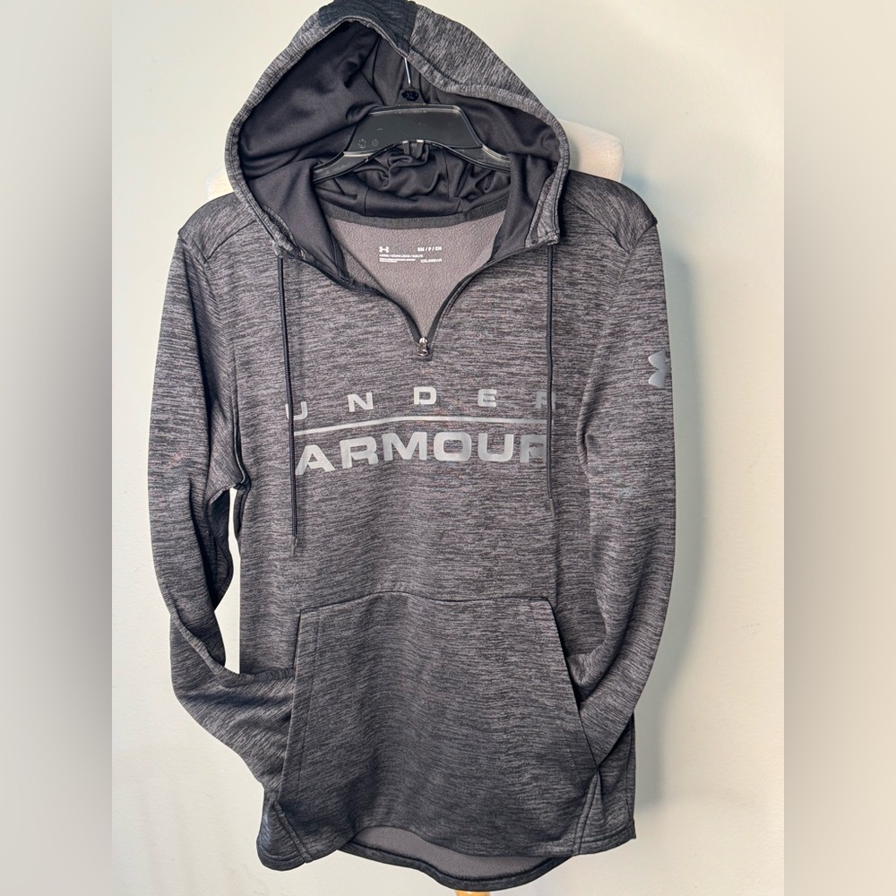 Under Armour Gray 1/4 Zip Up Sweater Relaxed Fit kangaroo pocket small PTP 20”